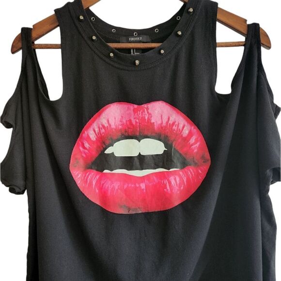 Forever 21 Lips Black Studded Cold Shoulder Top - Picture 1 of 6
